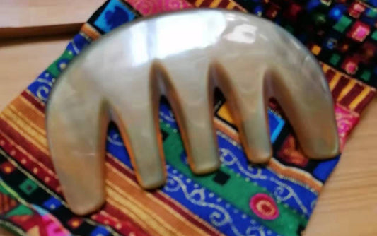 Five Fingers Massage Tool 牛骨五指頭部按摩梳